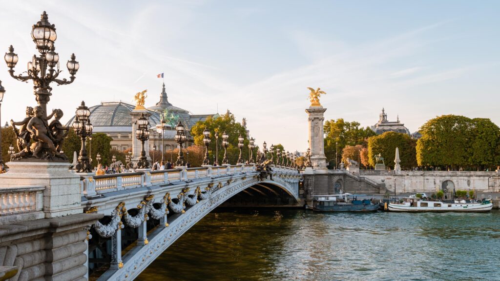 Tour a pie por París en 3 horas: lo esencial en tu idioma